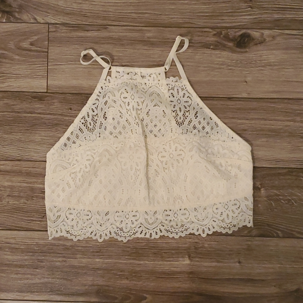 Bralettes/Crop Tops - Picture 4 of 4
